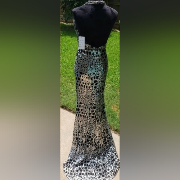 Karishma Sequin Gown - Picture 3 of 7